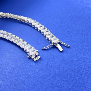 Bracelet de tennis de luxe europé<span class=keywords><strong>en</strong></span> et américain <span class=keywords><strong>en</strong></span> argent sterling S925, couleur D, moissanite, oeuf de <span class=keywords><strong>pigeon</strong></span> irrégulier - Product Image 4