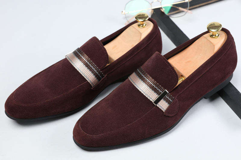 สีน้ำตาล