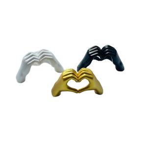 Creative Coeur Main Statue Résine Amour Geste Sculptures De Bureau Ornement Étagère Décor Salon Figurines Art Décoration - Product Image 5