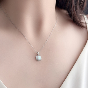 Collar con Colgante de Ópalo Azul Cuadrado en Plata de Ley S925 con Baño de Rodio, Adorno de Circonitas, Inspirado en el Océano, Moderno, para Mujer - Product Image 3