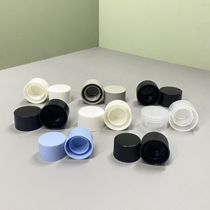 Emballage cosmétique, bouchons en plastique <span class=keywords><strong>de</strong></span> 20 mm et 24 mm, scellés sans fuite, couvercle en plastique PP, finition brillante mate, double couche, bouchons à vis - Product Image 1