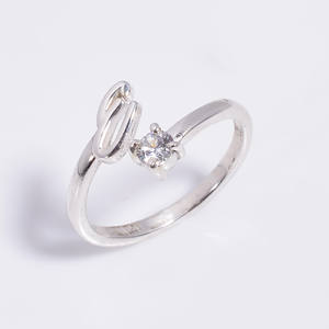 แหวนเพชรสังเคราะห์925สำหรับผู้หญิงดีไซน์สวยสามารถปรับขนาดได้ - Product Image 1