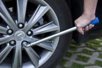 Alta calidad Industrial grado 1/2 "L-preestablecido pieza única Auto llave mango rojo Universal Torque herramienta de acero 1 año de garantía OEM
