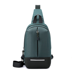 Bolsa de Pecho Deportiva Unisex Oxford de Gran Capacidad con Correa de Hombro Ajustable, Reflectante y Portátil para Hombre - Product Image 4