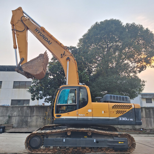 Excavadora de cadenas Hyundai 330lc-9s original de segunda mano, modelo 2023, 33 toneladas, con motor, PLC y el mayor descuento. - Product Image 1