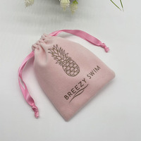Pochette en velours miniature avec fermeture à cordon en ruban satiné, logo personnalisé, sac cadeau en velours pour emballer des accessoires de bikini, des cosmétiques et de petits objets
