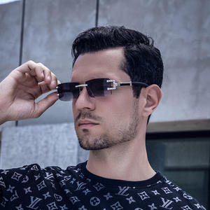 Lunettes de soleil rétro en faux bois pour hommes, monture en métal, détail en strass, protection UV400, lunettes de soleil carrées brunes, style streetwear - Product Image 4