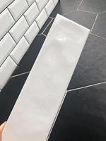Carrelage de sol en marbre blanc ondulé brillant fait à la main 75x300mm pour salle de bain, salle à manger, carrelage de sol, carrelage de métro pour mur intérieur