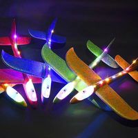 Avion de lancer manuel 48 cm en mousse EPP, jouet sensoriel lumineux et jouet de jeu sportif d'extérieur pour enfants et adultes