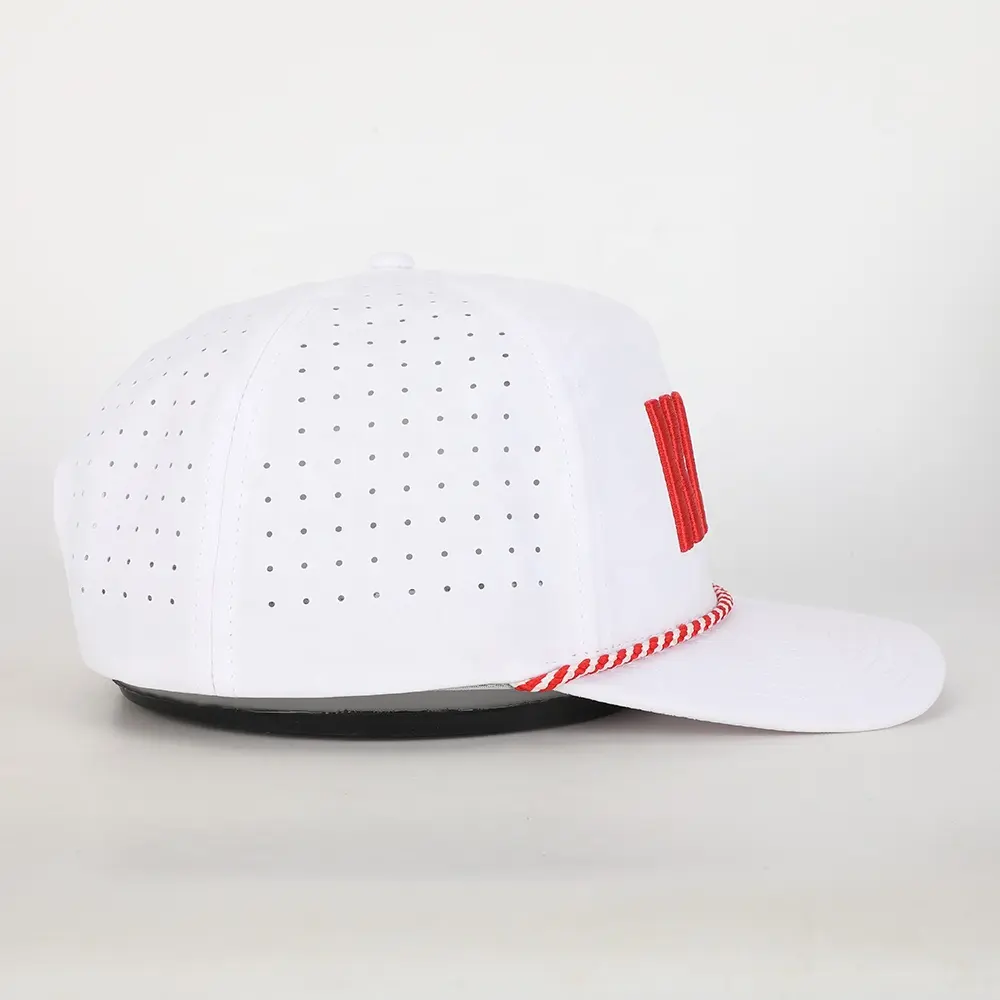 Oem Logo ricamo personalizzato impermeabile cappello in poliestere di alta qualità 5 pannelli Gorras foro Laser corda Sport berretto da Baseball