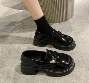 Scarpe in Pelle con Suola Spessa Stile Britannico Femminile Suola Morbida Retro Scarpe Singole Mocassini - Product Image 6