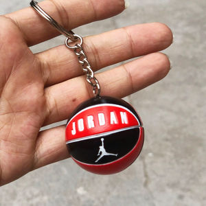 Porte-clés Mini Équipe <span class=keywords><strong>de</strong></span> Basketball en Alliage <span class=keywords><strong>de</strong></span> Zinc et Caoutchouc PVC – Pendentif Warriors Bucks Clippers – Idéal pour Cadeau ou Décoration - Product Image 3