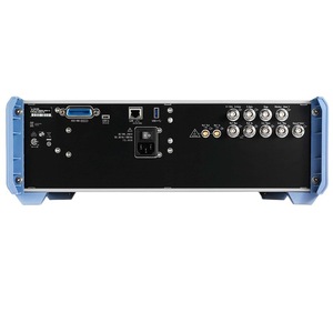 Générateurs de signaux micro-ondes RF Rohde & Schwarz R S SMA100B 1 MHz - 6 GHz, résolution d'amplitude 0,01 dB, fréquence 0,001 Hz - Product Image 2