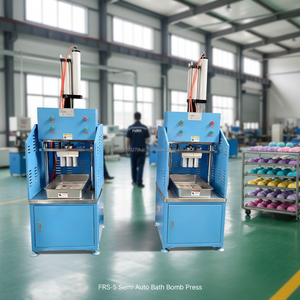 Máquina Portátil CNC de Prensa Neumática para Hacer Bombas de Baño, Diseño Compacto Multifuncional con Bomba, Uso Doméstico y Comercial - Product Image 5