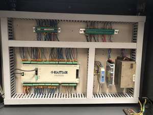 เครื่องฉีดพลาสติก Haitian MA13000III มือสอง ขนาด 1300 ตัน สำหรับขาย เหมาะสำหรับโรงงานผลิตเฟอร์นิเจอร์ขนาดใหญ่ - Product Image 6