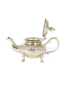 Tetera Marroquí Hecha a Mano de Aluminio con Diseño Grabado en Cobre Plateado para Todas las Ocasiones y Regalos - Product Image 3