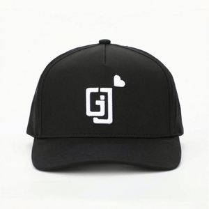 หมวกเบสบอลสีดำปีกโค้งปรับได้ พร้อมรูเจาะแบบเลเซอร์กันน้ำ ลายปัก 3 มิติ 5 จุด แบบสั่งทำพิเศษ - Product Image 1