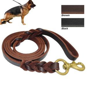 Correa para Perro de Cuero Trenzado Marrón y Negro con Cierre Metálico para Pasear Perros Pastores Alemanes - Product Image 1