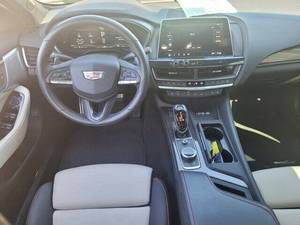 2020 CT5-V Berline 4 portes d'occasion de qualité, meilleur prix, propulsion arrière, transmission automatique, sièges en cuir, régulateur de vitesse adaptatif, pneus R18 - Product Image 3