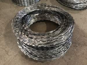 รั้วรักษาความปลอดภัย,<span class=keywords><strong>ลวดหนาม</strong></span>ป้อง<span class=keywords><strong>กัน</strong></span>การปีนเขาขัดขวางนกรั้ว<span class=keywords><strong>แมว</strong></span>กำแพงรั้วลวดหนามลวดมีดโกน - Product Image 6