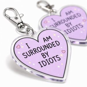 Llavero Personalizado con Frase Relacionable: Estoy Rodeado de Idiotas, Charm de Corazón Morado, Venta al por Mayor - Product Image 3