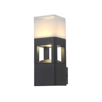 Lampe murale extérieure LED étanche en aluminium moulé sous pression, carrée noire, avec diffuseur en polycarbonate pour jardin et villa