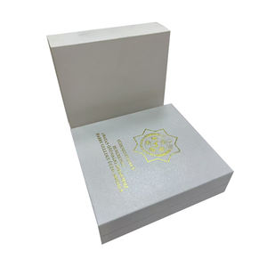 Ecológico personalizado blanco sin deslustrar rígido cartón plano deporte insignia caja - Product Image 2