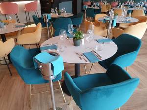 Ghế ăn nhung màu vàng hiện đại với chân kim loại màu đen cho nhà hàng và quán cà phê ghế ăn và bàn - Product Image 4