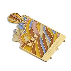 Marque-page haut de gamme en forme de montgolfière jaune clair, idéal pour l'école, le bureau ou comme cadeau - Product Image 3