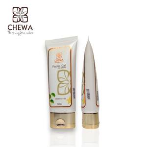 Gel Facial de Carambola, Centella Asiática y Aloe Vera, 100g, Limpiador que Combina Control Superior de Grasa y Sin Efecto Resecante - Product Image 1