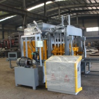 Machine de moulage de blocs de béton hydraulique entièrement automatique QT8-15 pour la production de briques