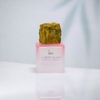 Flacon de parfum miniature de luxe personnalisé de 50 ml en verre cubique avec pompe à fine brume Vaporisateur de voyage Impression sérigraphique scellée
