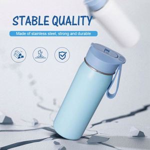 Bouteille d'eau isotherme en acier inoxydable 304 à double paroi, sans BPA, avec logo personnalisé, pour la gym, avec couvercle à paille anti-poussière et poignée - Product Image 5