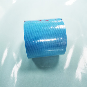 Fabriqué en usine <span class=keywords><strong>Pas</strong></span> Cher imperméable à l'eau de Coton Médical Adhésif kinésiologie Athlétique muscle Bandage <span class=keywords><strong>sportif</strong></span> Ruban - Product Image 4