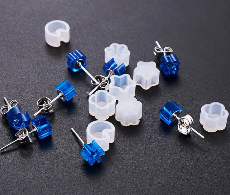 Resin Casting Cetakan 4 Buah/Set Silikon Cetakan Telinga Stud Diy Pembuatan Perhiasan Kepingan Salju Bintang Bulan Bentuk Bunga Mini Epoxy Resin Kerajinan