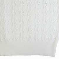 Vente en gros de pull d'été à manches courtes et col ras du cou solide et léger avec boutons en dentelle Pointelle de soie et de coton pull pour femmes