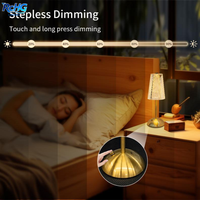 Lámpara de Mesa Inalámbrica de Cristal Recargable Táctil LED con Acabado Dorado de Lujo, Regulable, con Batería Incluida para Luz Nocturna de Dormitorio