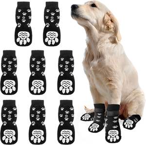 Calcetines Antideslizantes para Perros - Calcetines con Correas para Control de Tracción en Interiores, para Pisos de Madera, Protectores de Patas para Mascotas en Invierno - Product Image 1