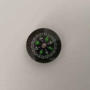 Boussole en plastique de 30 mm, boussole d'alpinisme, boussole portable, équipement de camping - Product Image 1