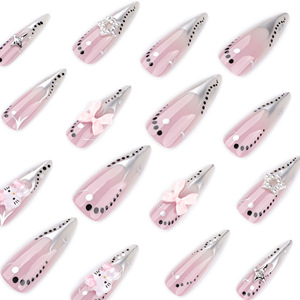 <span class=keywords><strong>Uñas</strong></span> Postizas Largas Stiletto 24 Piezas Y2K Rosa Nude con Punta Plateada, Lazo <span class=keywords><strong>Hello</strong></span> <span class=keywords><strong>Kitty</strong></span>, Estrella, Diamantes de Imitación y Puntos Negros - Product Image 3