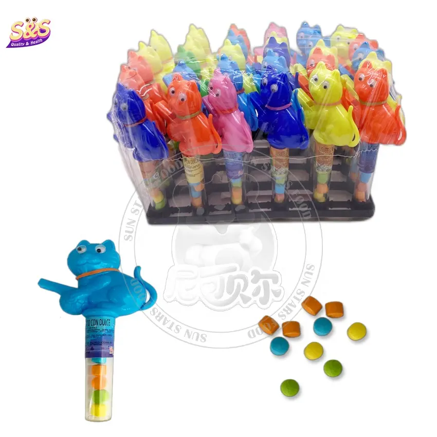 Children's Cartoon Cat Shape Plastic Toy with Whistle and Flat Candy Promotional Hard Candy