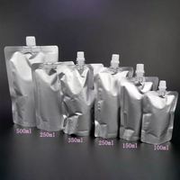 Pochettes souples personnalisées pour boissons liquides avec bec verseur en aluminium, tailles sur mesure disponibles