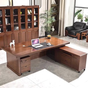 Conjunto de Escritorio Ejecutivo Clásico de Madera con Silla, Mesa de Jefe en Forma de L y Librero - Product Image 2