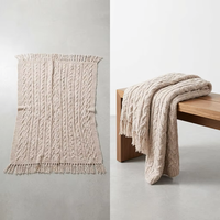 Couverture en tricot torsadé crème avec pompons pour canapé-lit, tissage texturé doux classique pour plaids décoratifs bohèmes avec franges