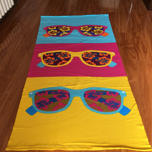 Toalla de playa de microfibra con estampado de mandala bohemia, tela de rizo resistente a la arena para escapadas de verano - Product Image 2