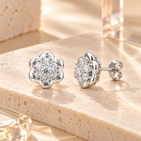 Anting-anting Stud Wanita Perak Sterling 925 Terlaris dengan Hiasan Bunga dan Moissanite VVS, Grosir Perhiasan dengan Sertifikasi GRA