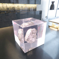 Cube en résine transparente avec inclusion de roche naturelle brute, bloc transparent pour presse-papiers, souvenir pour bureau, maison et cadeau d'entreprise