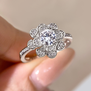 Anillo de compromiso vintage estilo palacio victoriano con flor, circonita central redonda, para mujer, regalo al por mayor - Product Image 3