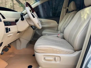 <span class=keywords><strong>Toyota</strong></span> <span class=keywords><strong>Previa</strong></span> 2017 2.4L <span class=keywords><strong>à</strong></span> deux roues motrices, version Moyen-Orient, blanc, essence, 7 places, double toit ouvrant, monospace d'occasion pour <span class=keywords><strong>Toyota</strong></span> <span class=keywords><strong>Previa</strong></span> - Product Image 5