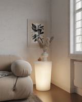 Support de cylindre trapézoïdal avec pilier lumineux à LED Étagère ronde pour salle d'exposition et décor d'exposition équitable